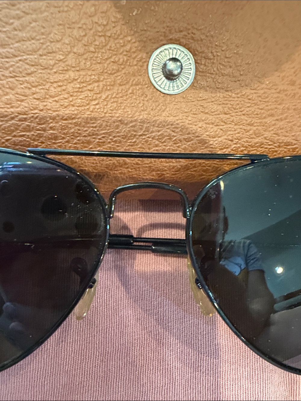 Ray-Ban Aviator Sunglasses - Black Lenses, Brown Case - Picture 4 of 9